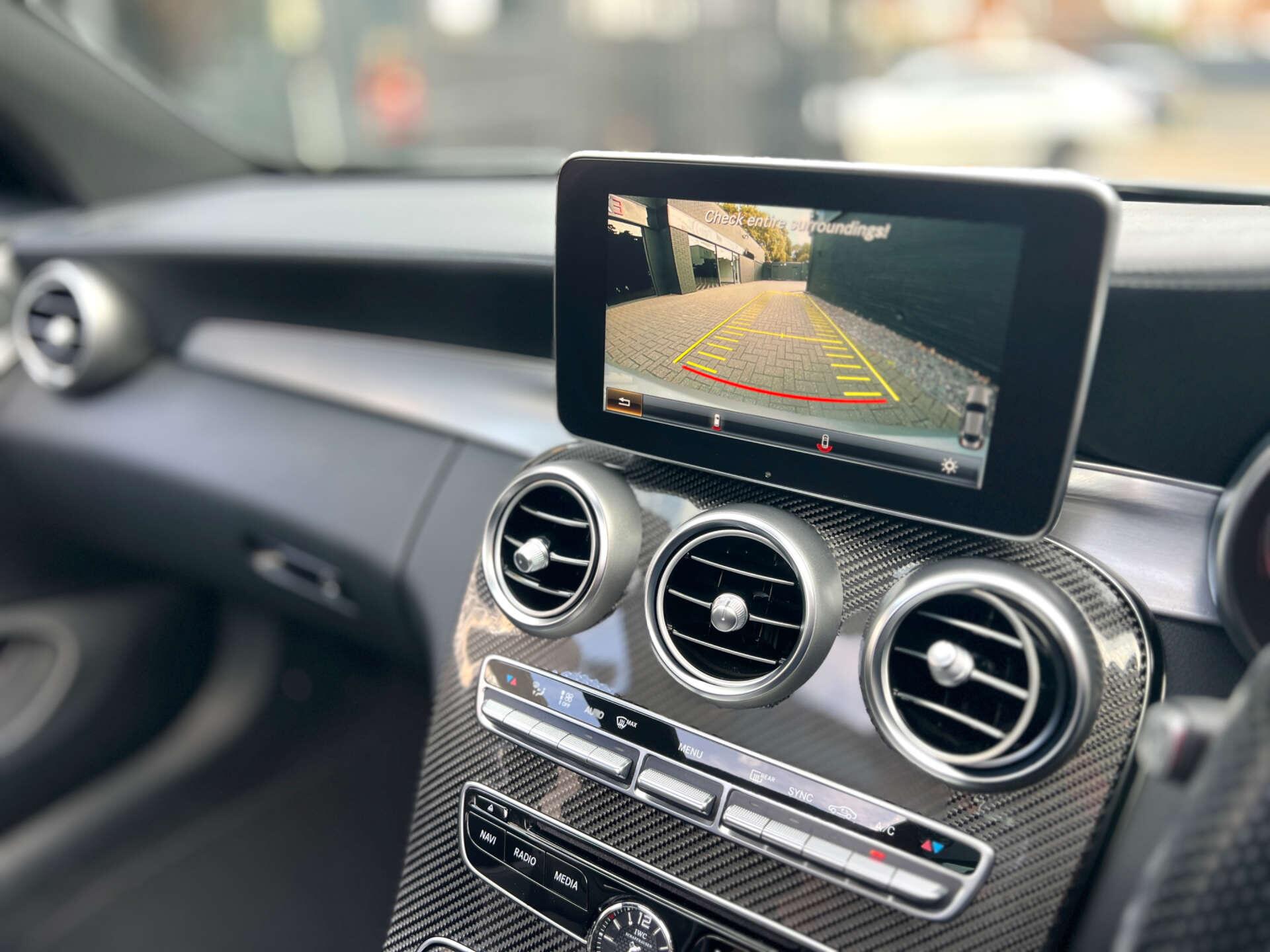 Mercedes-Benz C Class view 32