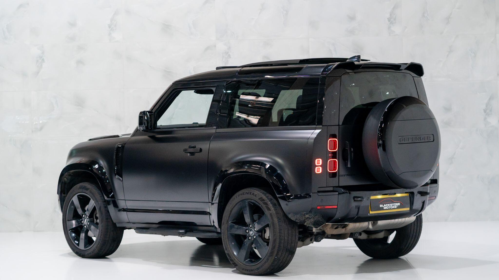Land Rover Defender view 5