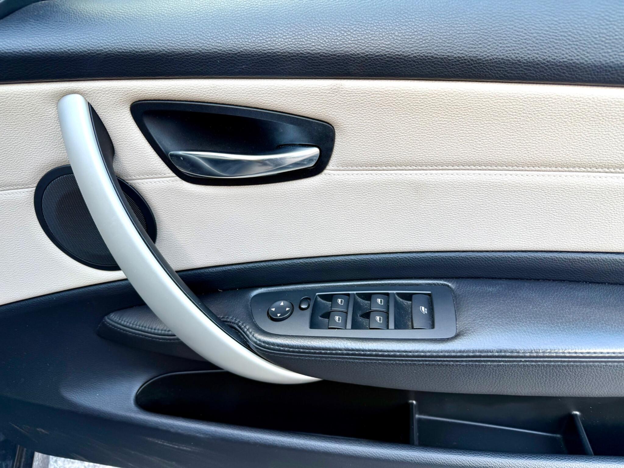 2012 BMW 1 Series image 53