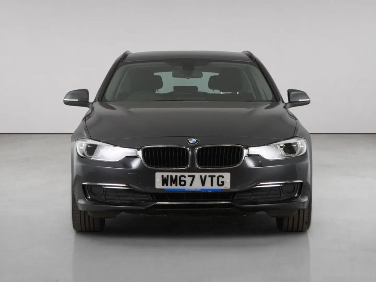 BMW 3 Series view 5