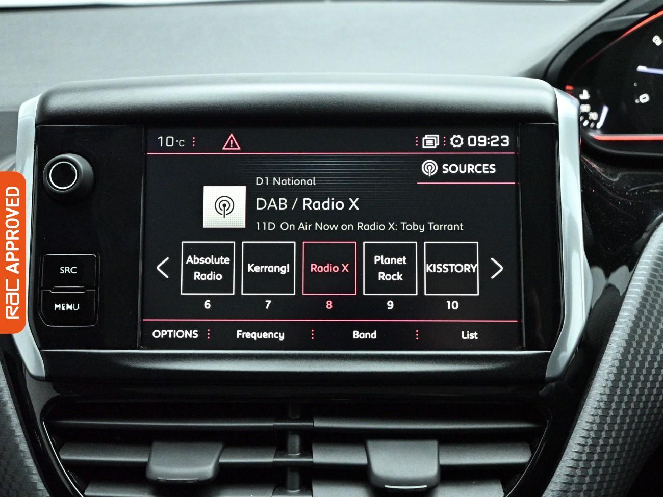 Peugeot 2008 view 13