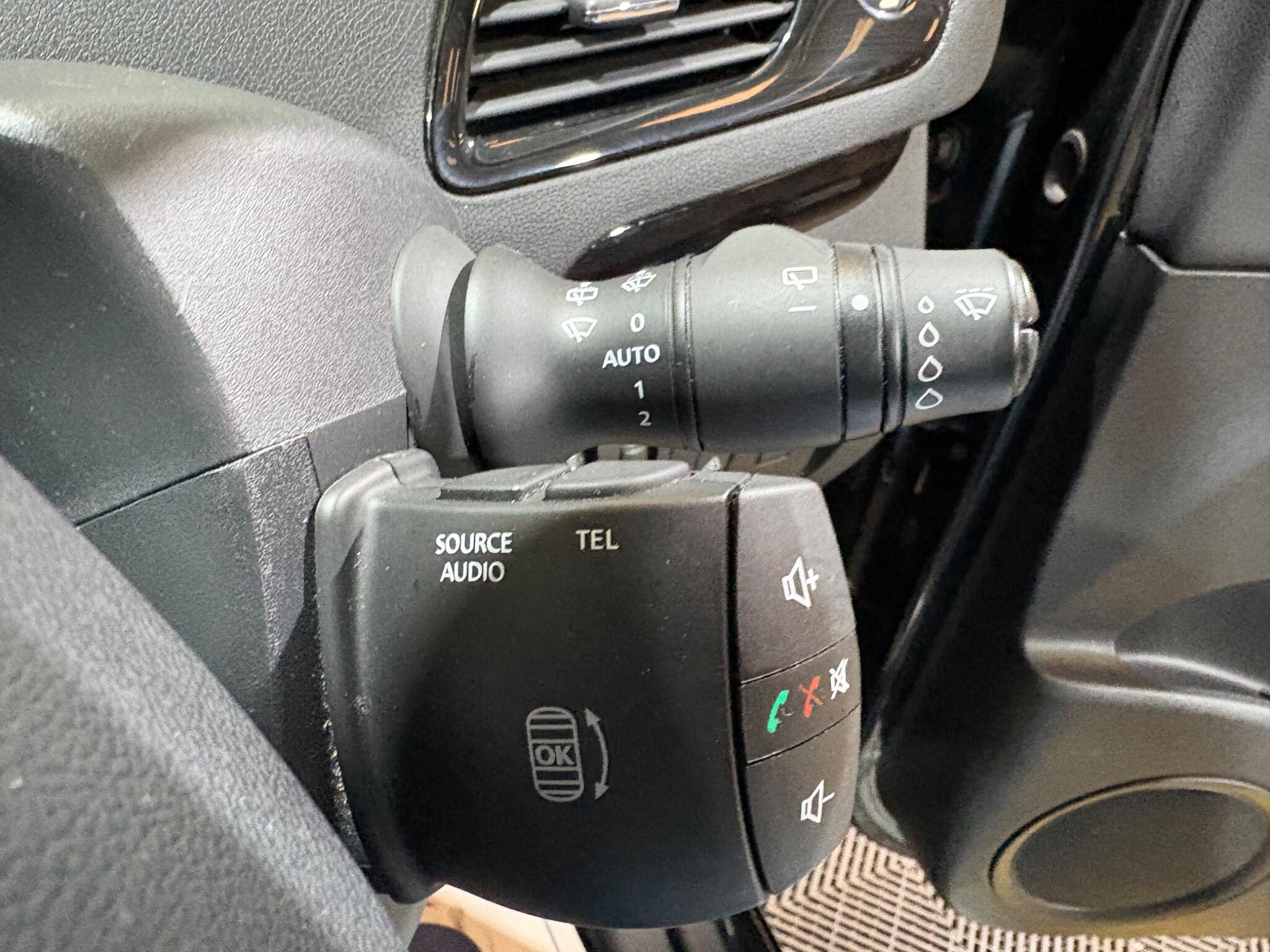 Renault Scenic view 24