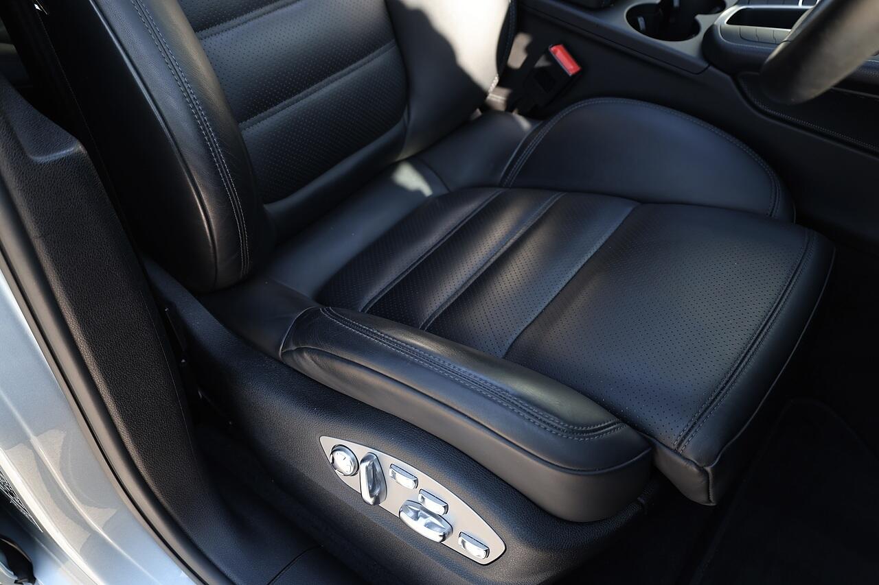 Porsche Macan view 24