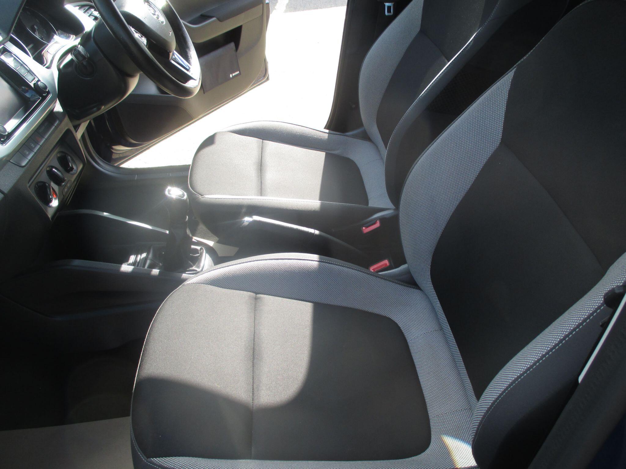 Skoda Fabia view 34