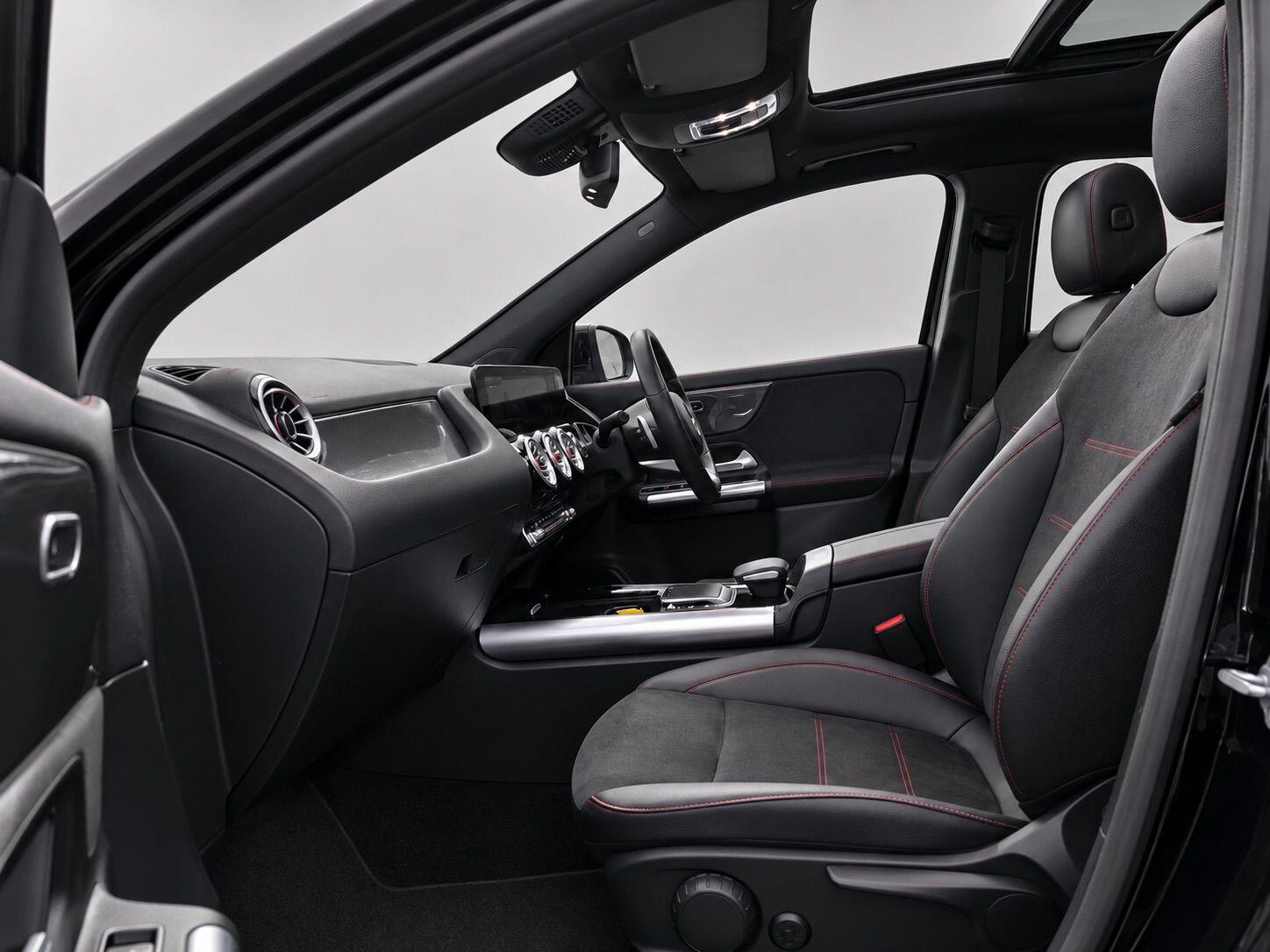 Mercedes-Benz GLA view 34