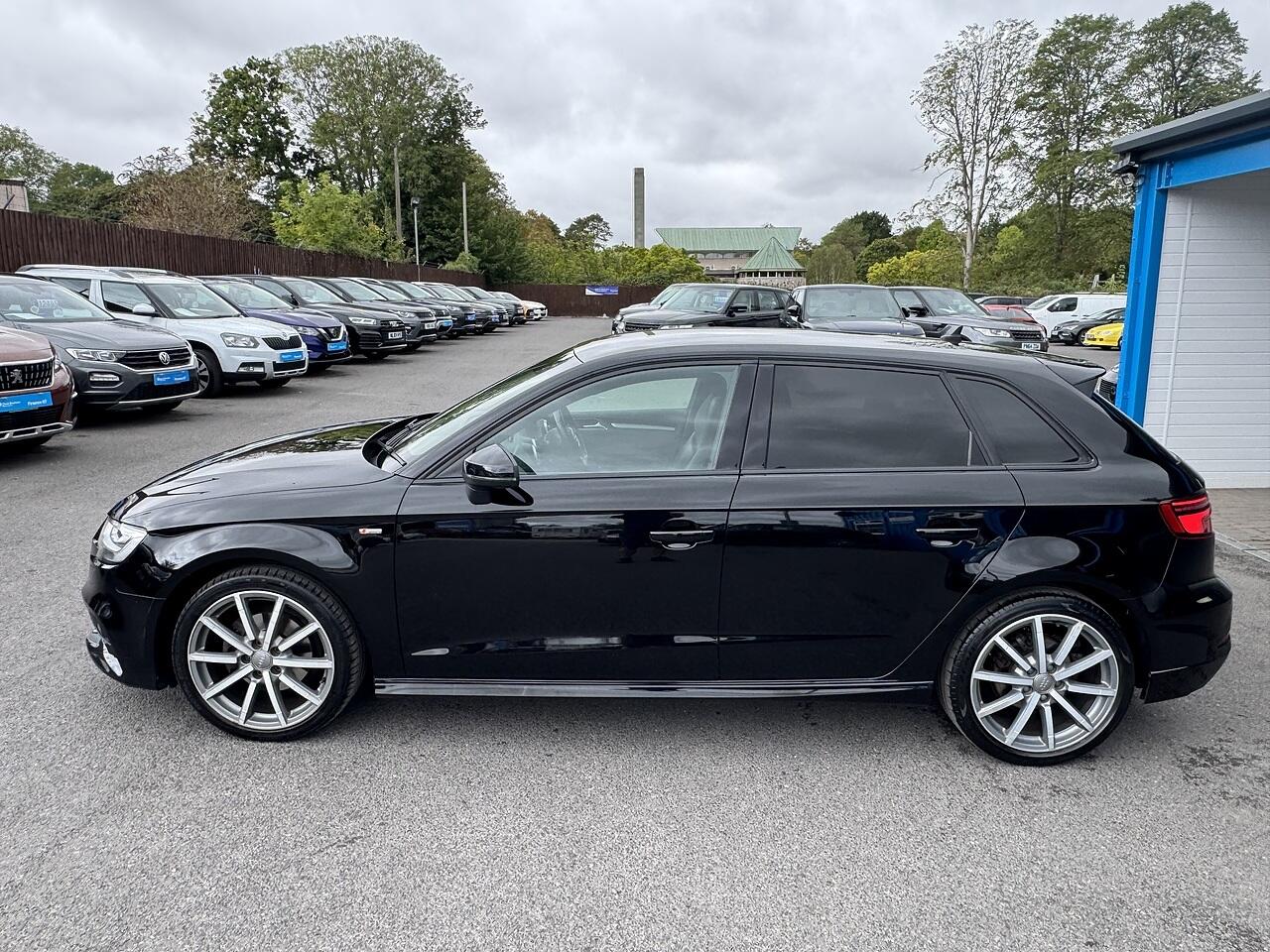 Audi A3 view 9