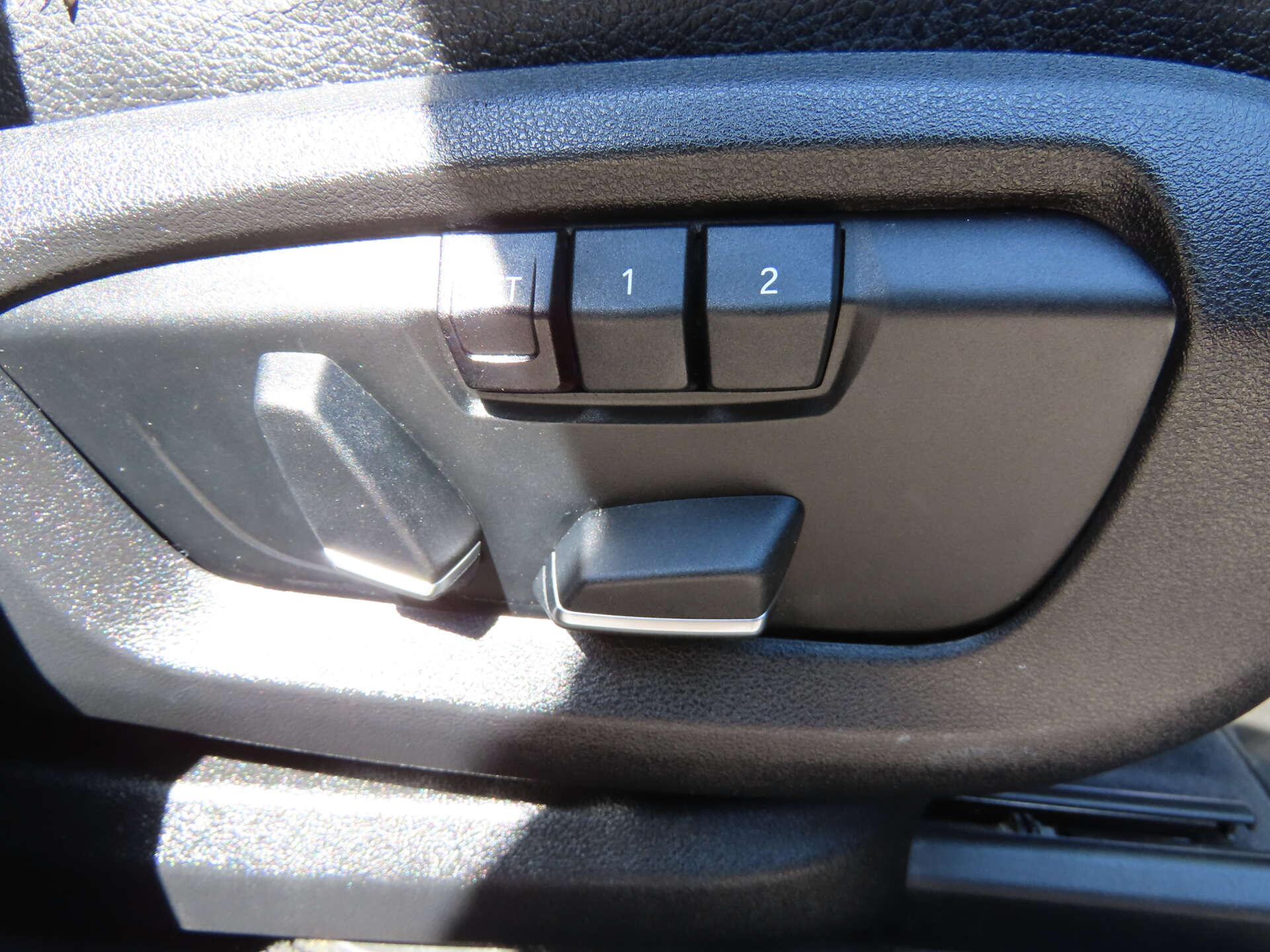 BMW X5 view 12
