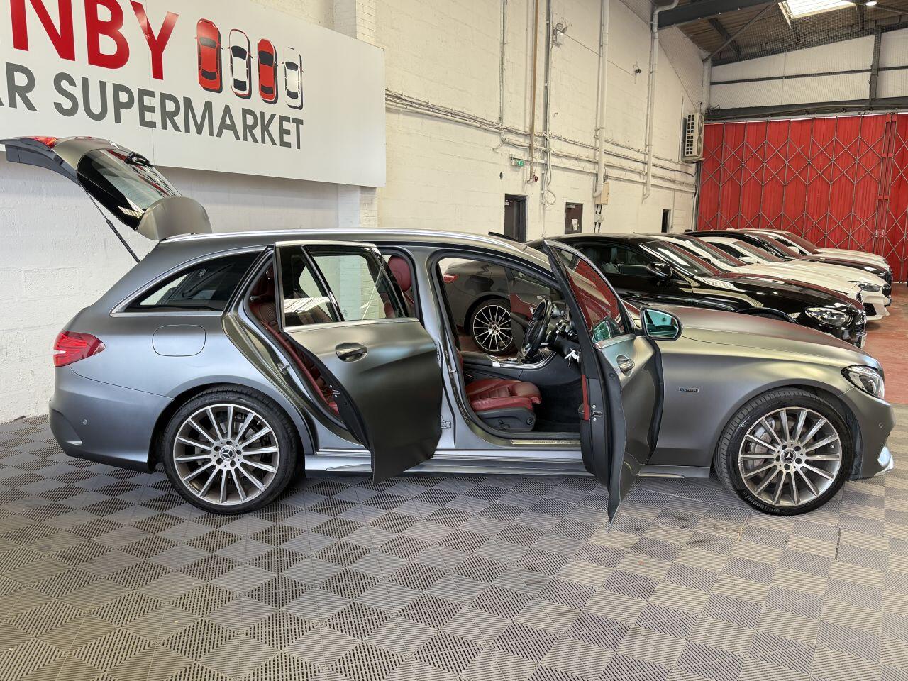 Mercedes-Benz C Class view 14