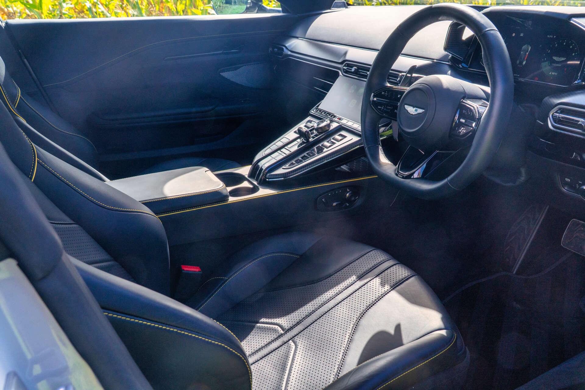 Aston Martin Vantage view 10