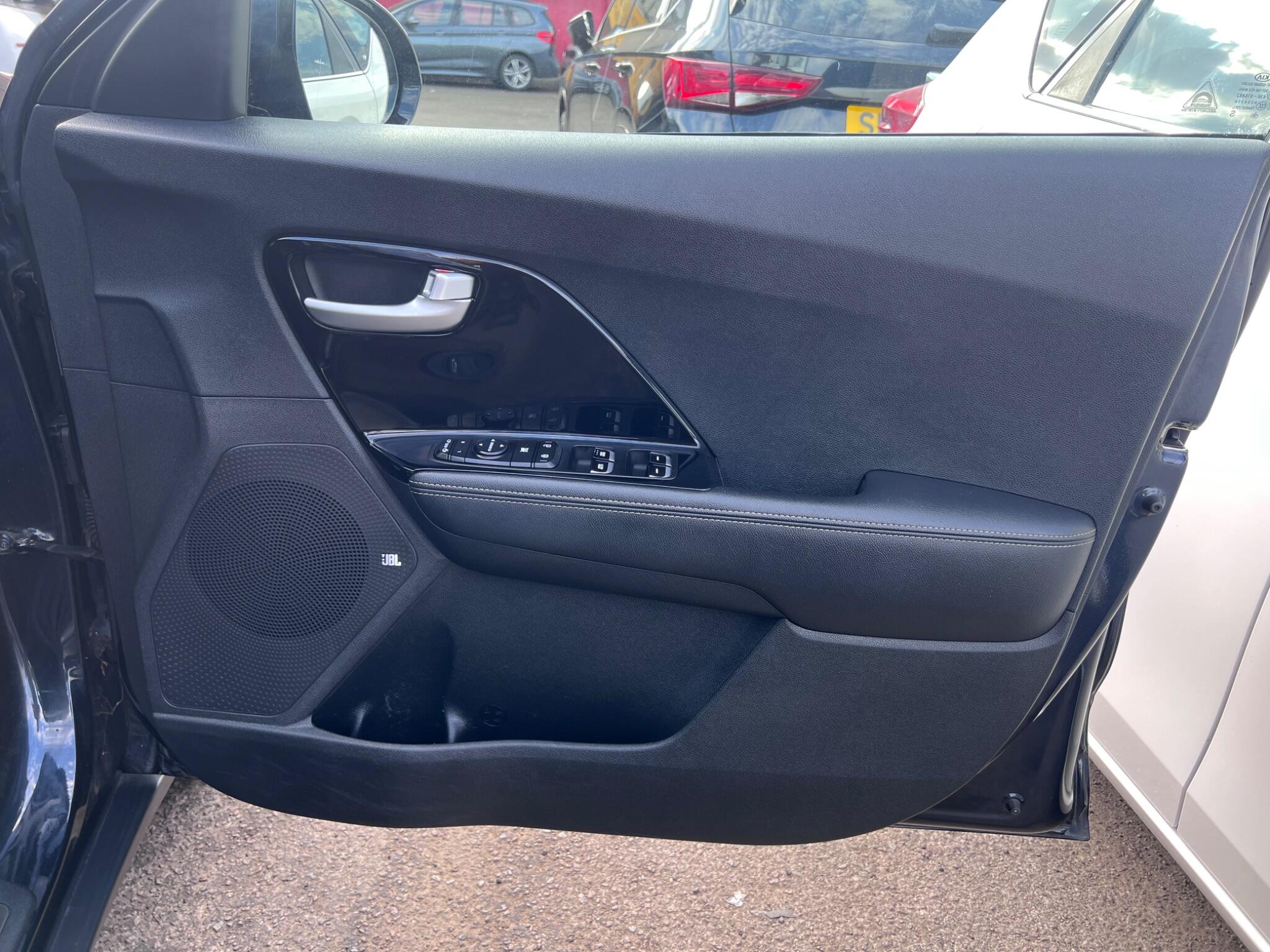 Kia Niro view 19