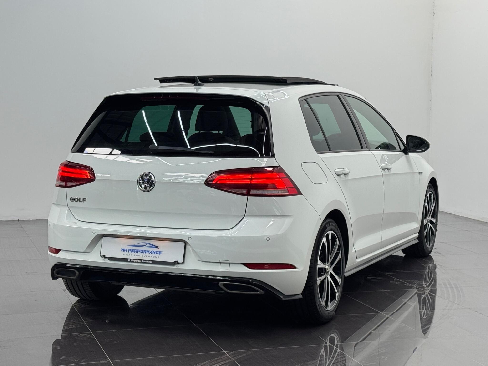 Volkswagen Golf view 41