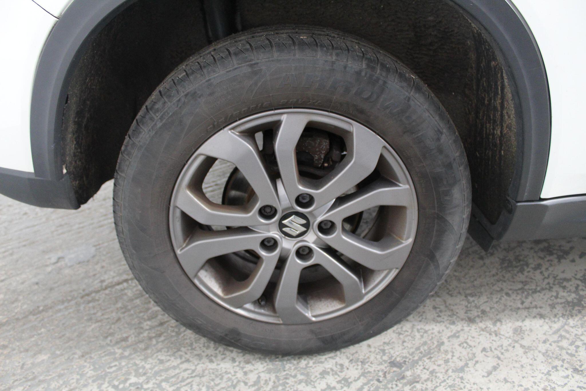 Suzuki Vitara view 50