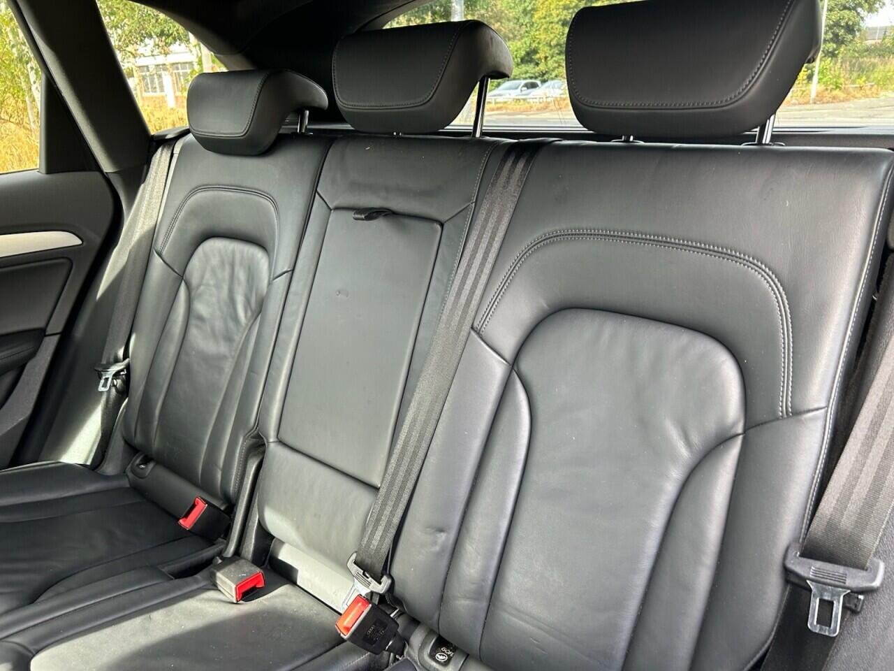 Audi Q5 view 23