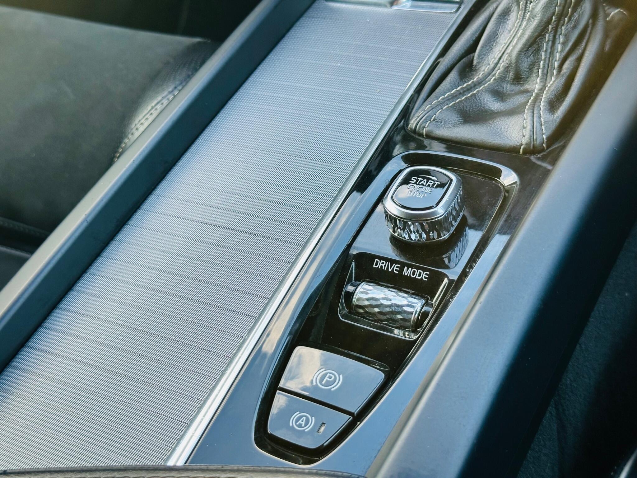 Volvo XC60 view 49
