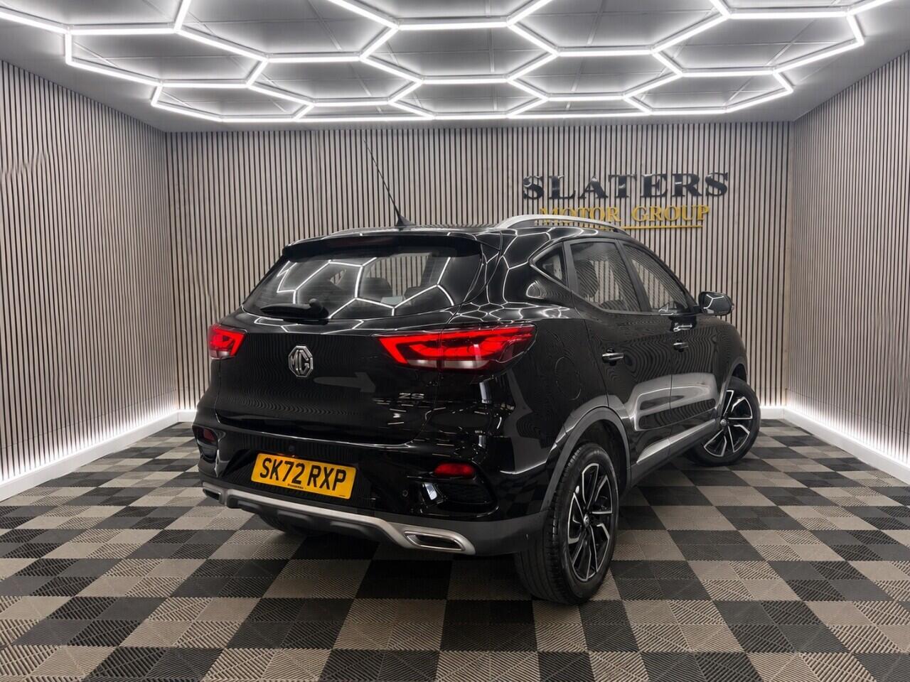 MG ZS view 29