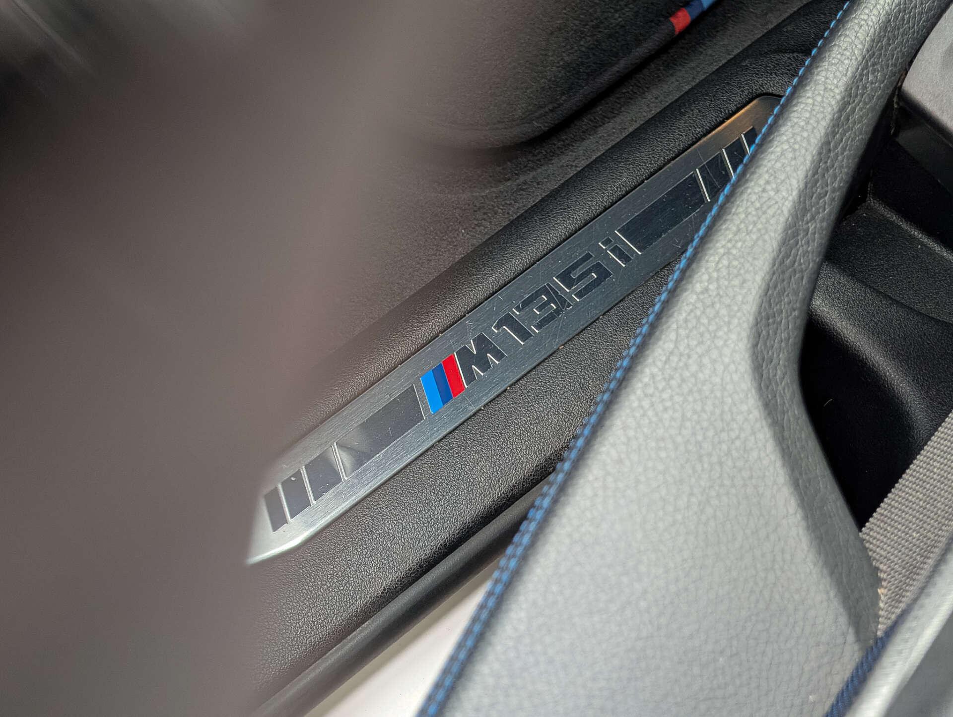 BMW 1 Series view 26