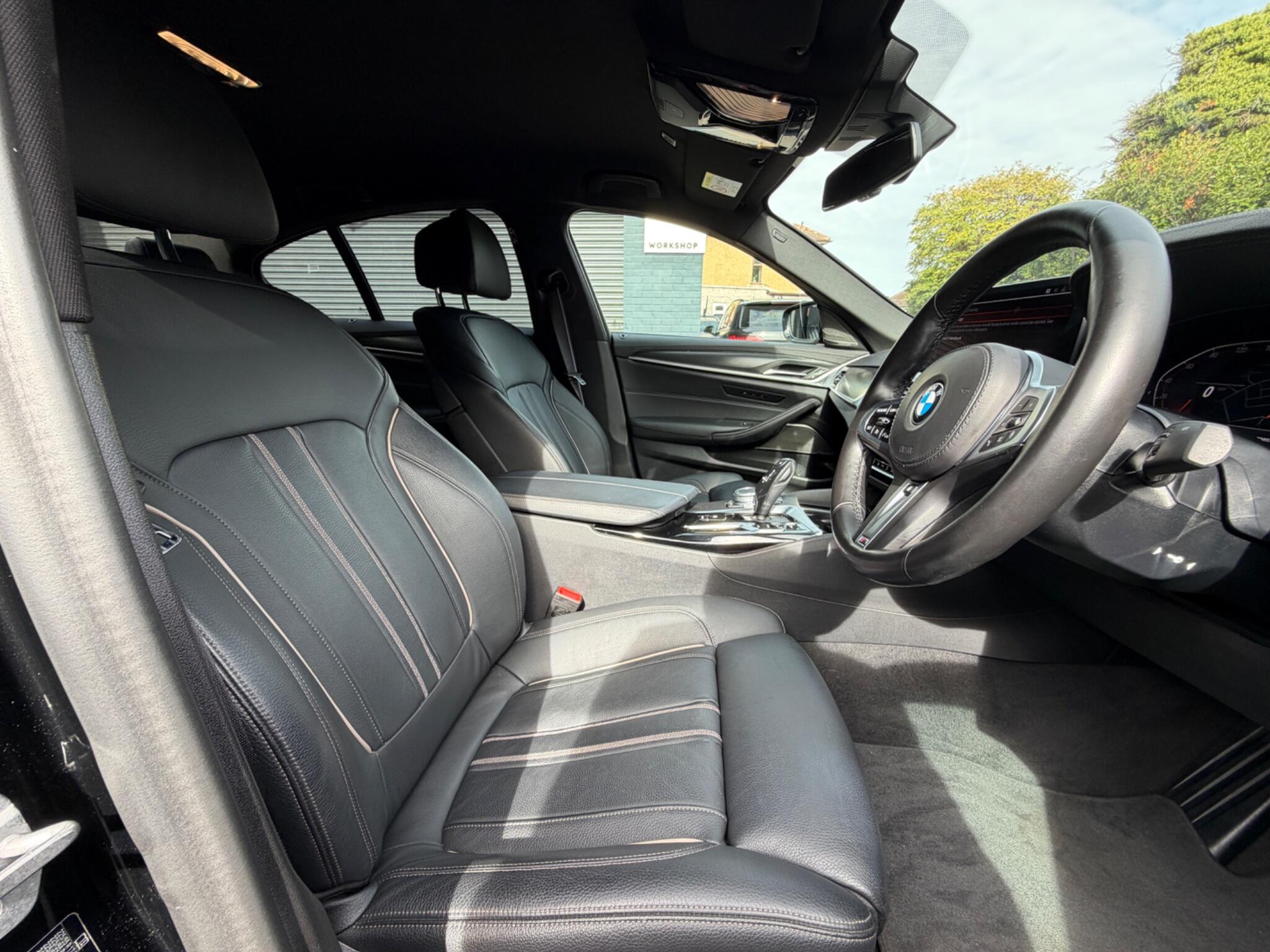 BMW 5 Series view 12