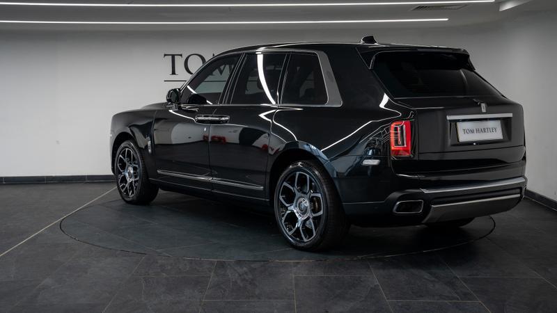 Rolls-Royce Cullinan view 5