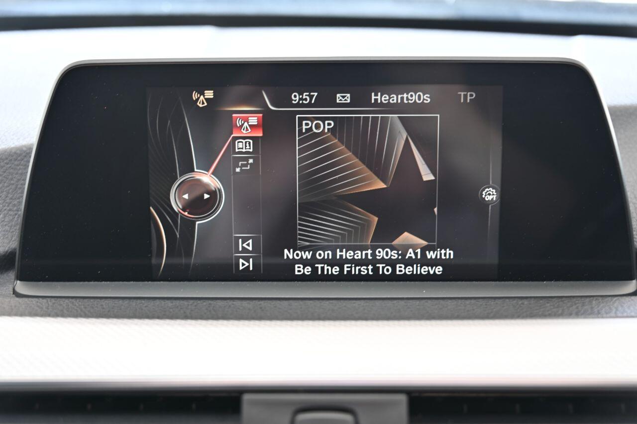 BMW 3 Series view 26
