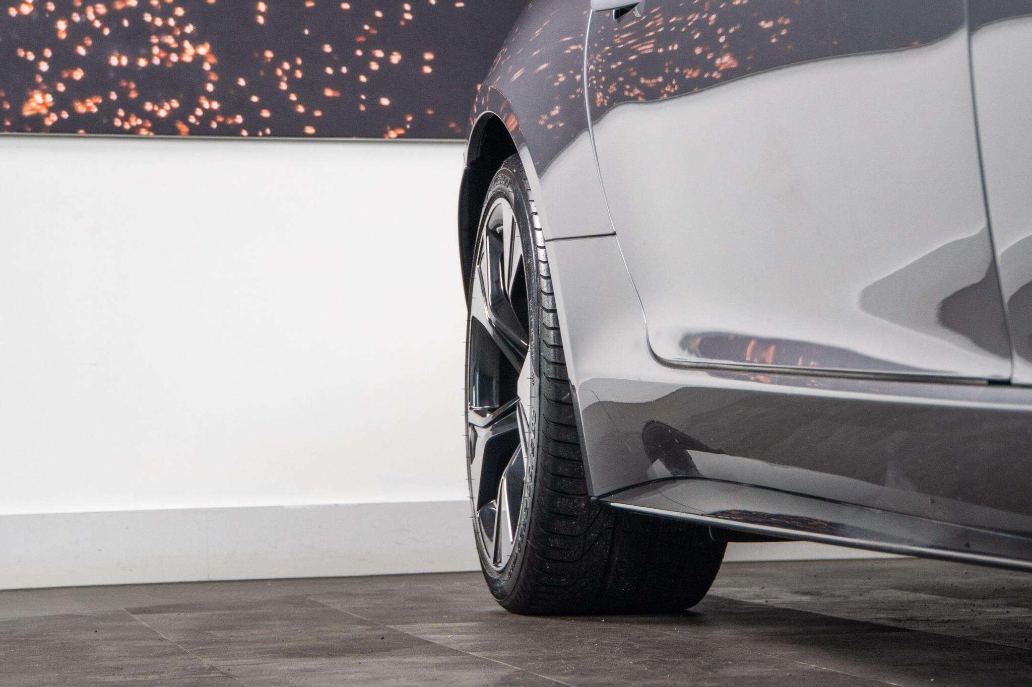 Jaguar F-Type view 14