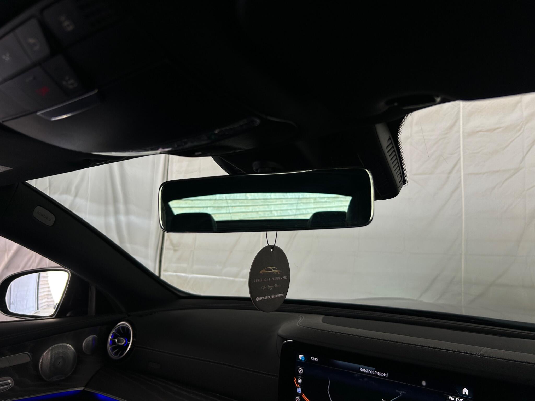 Mercedes-Benz E Class view 52