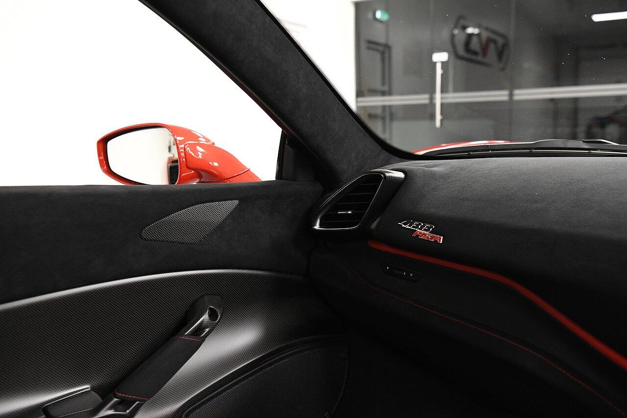 Ferrari 488 view 15