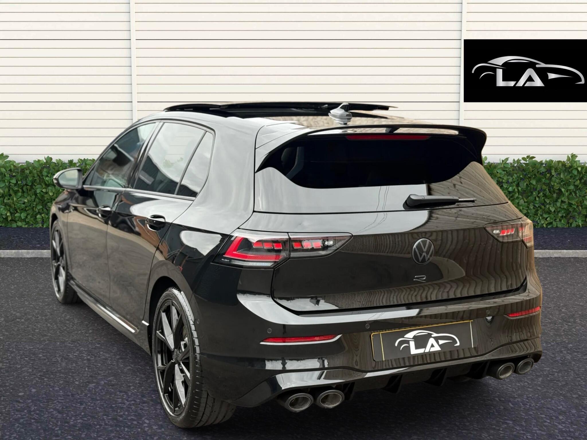 Volkswagen Golf view 6