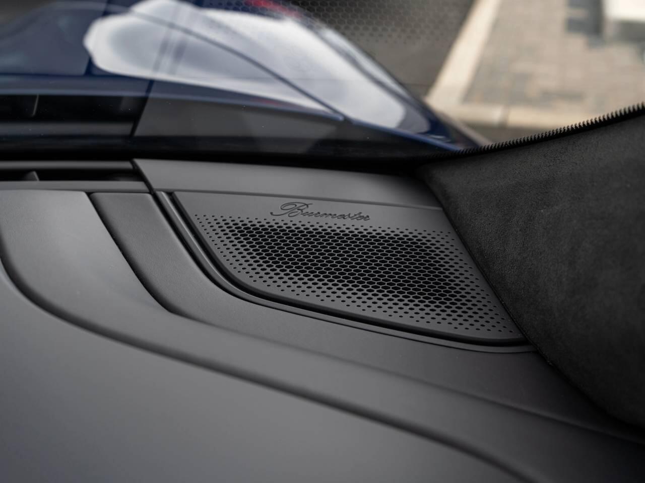 Porsche Taycan view 25
