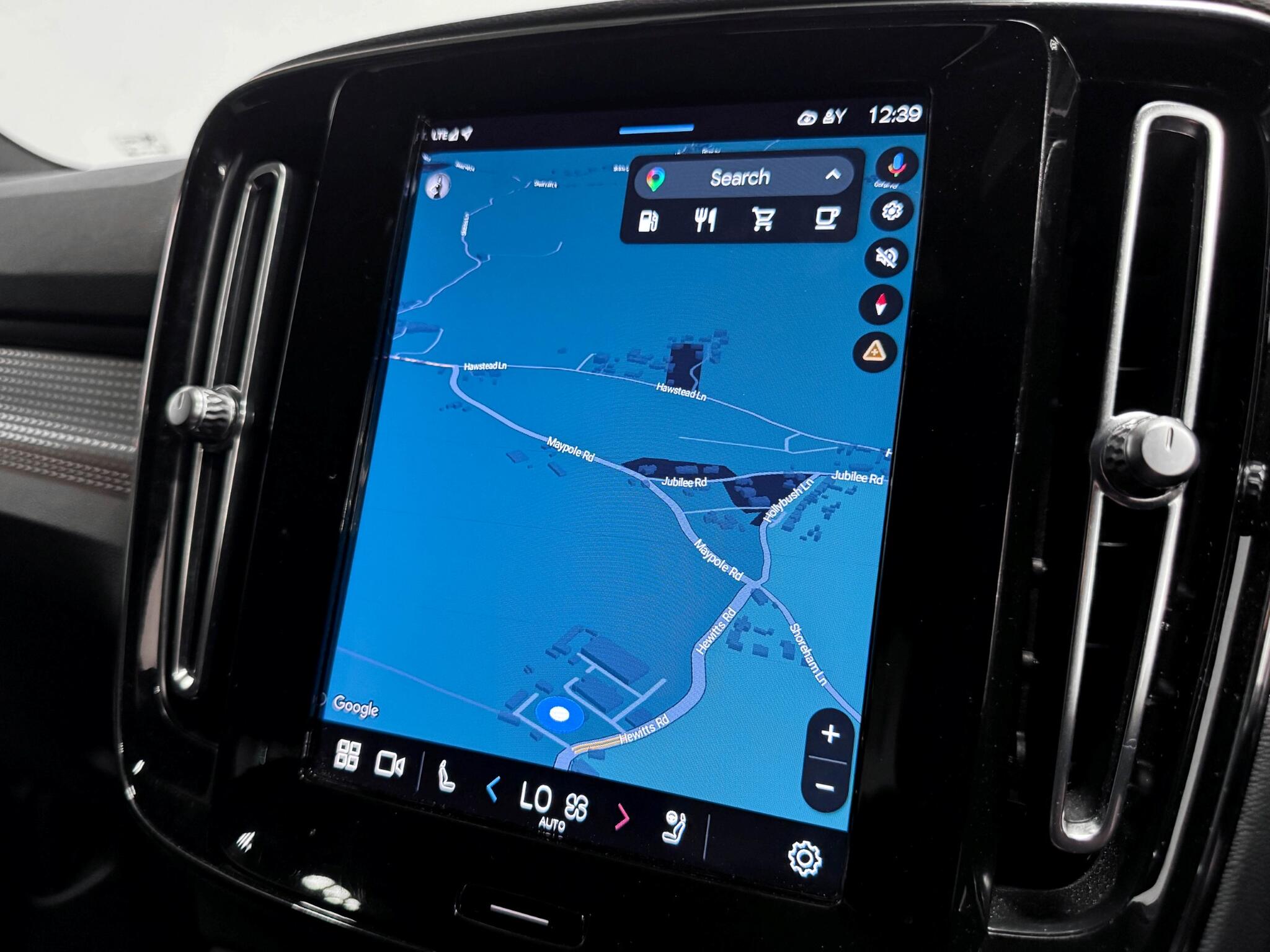 Volvo XC40 view 37