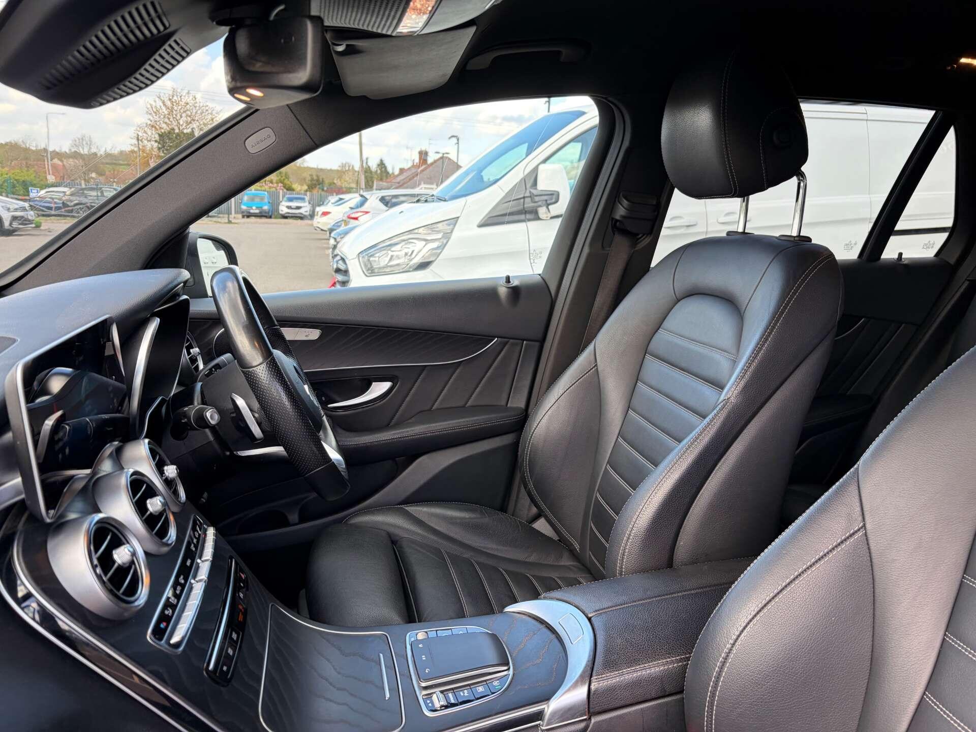 Mercedes-Benz GLC view 19