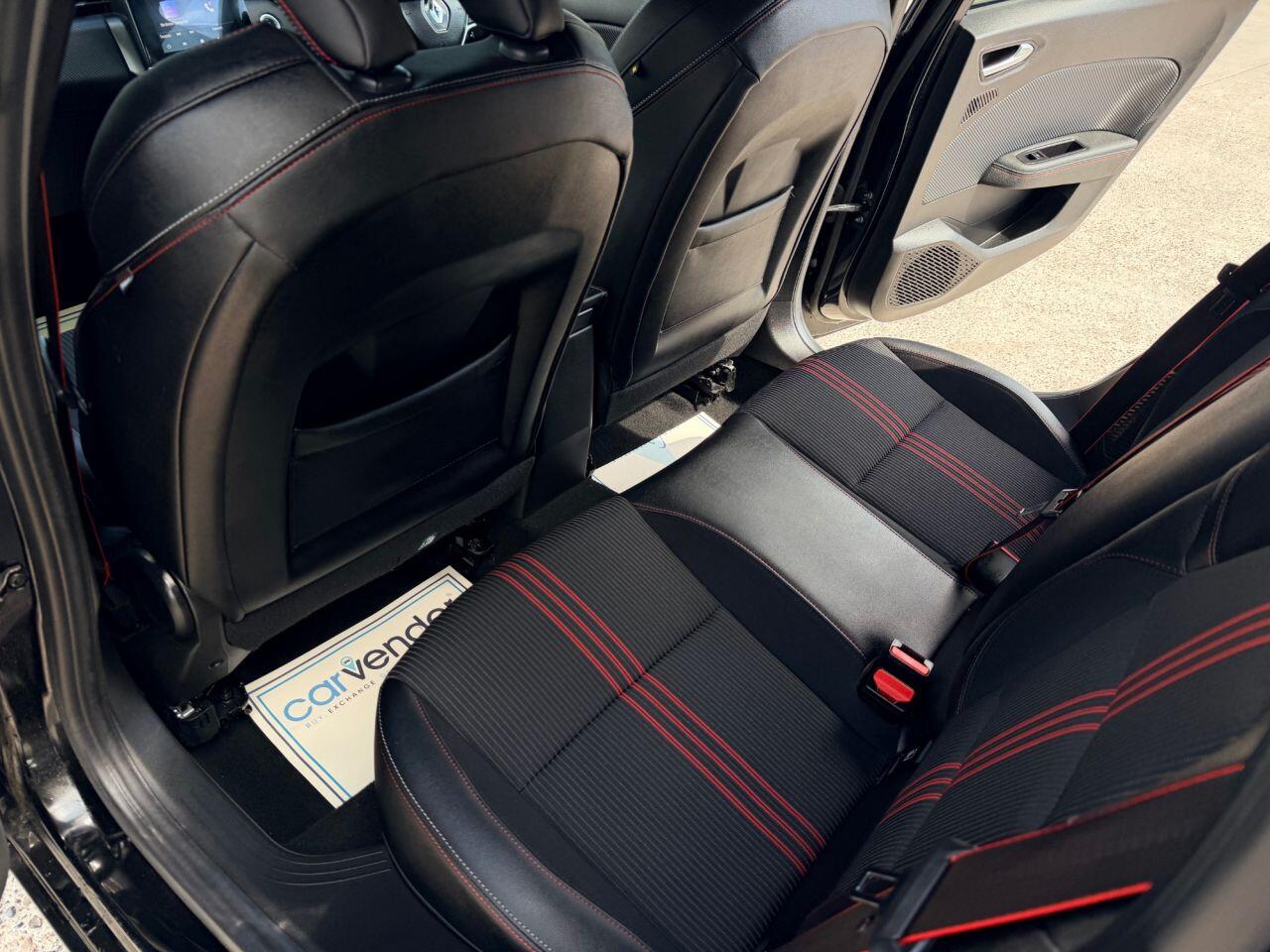 Renault Clio view 18