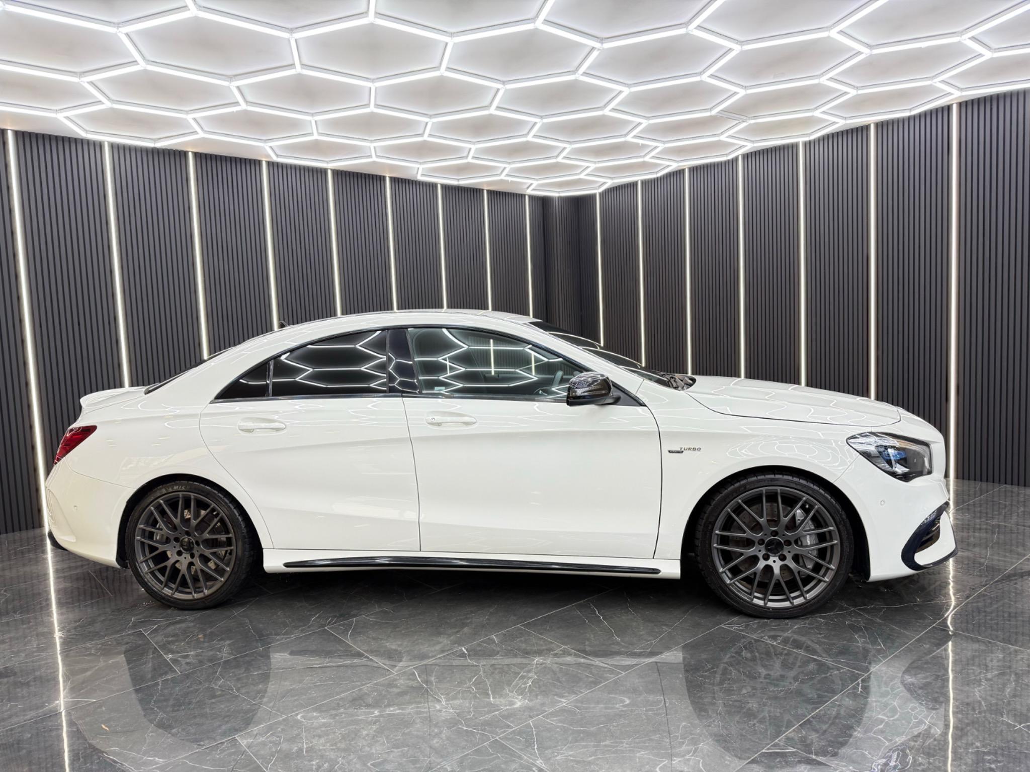 Mercedes-Benz Cla view 3