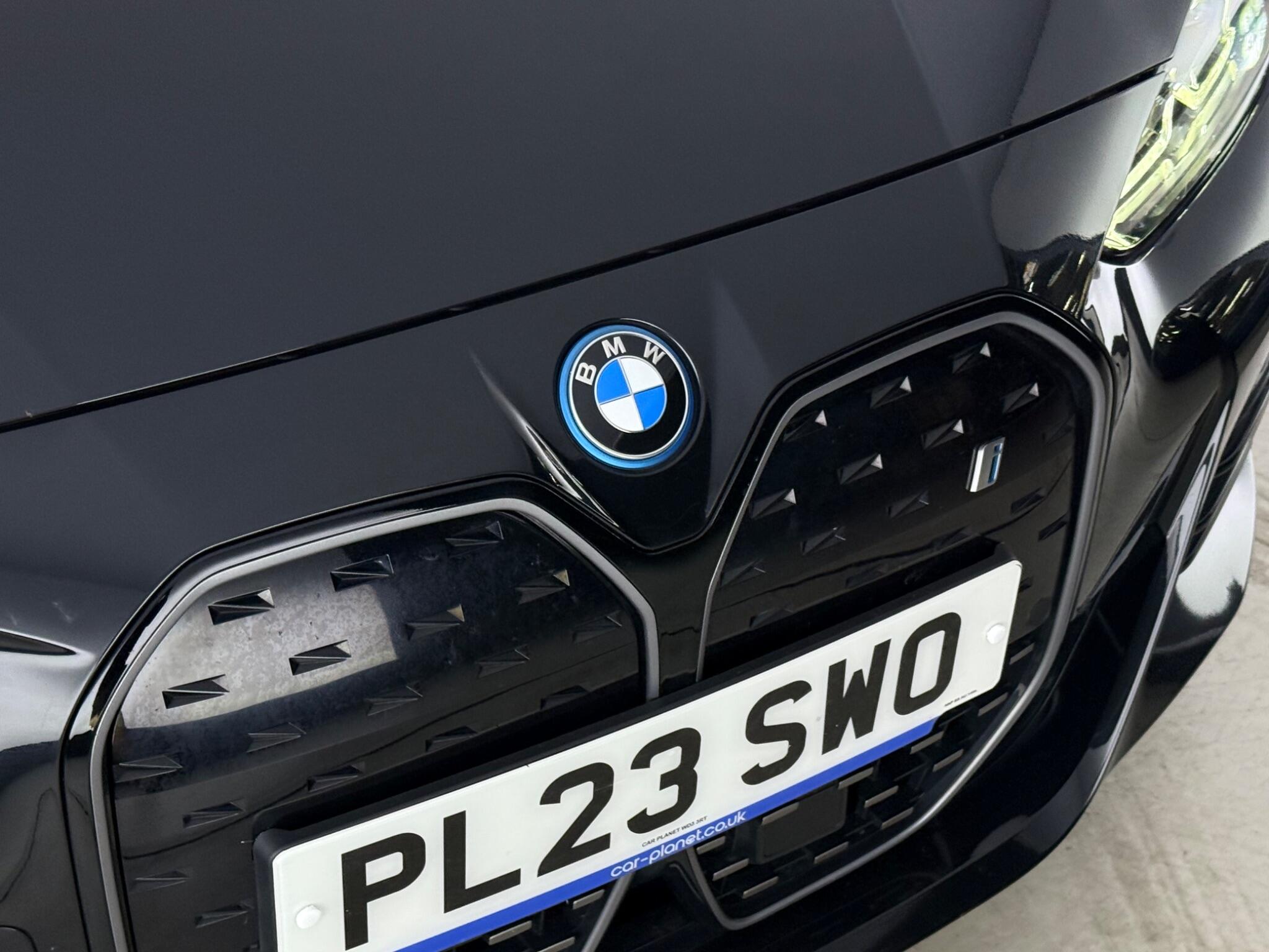 BMW I4 view 14