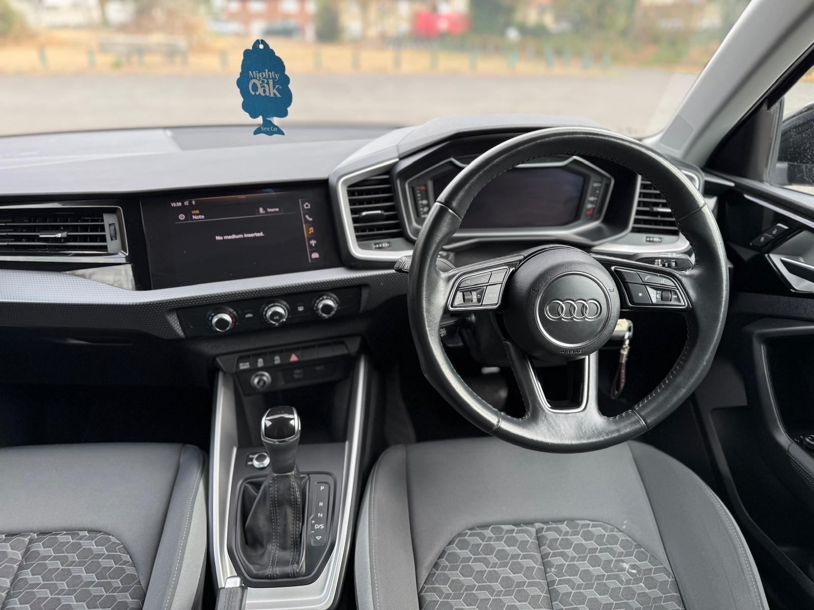 Audi A1 view 21