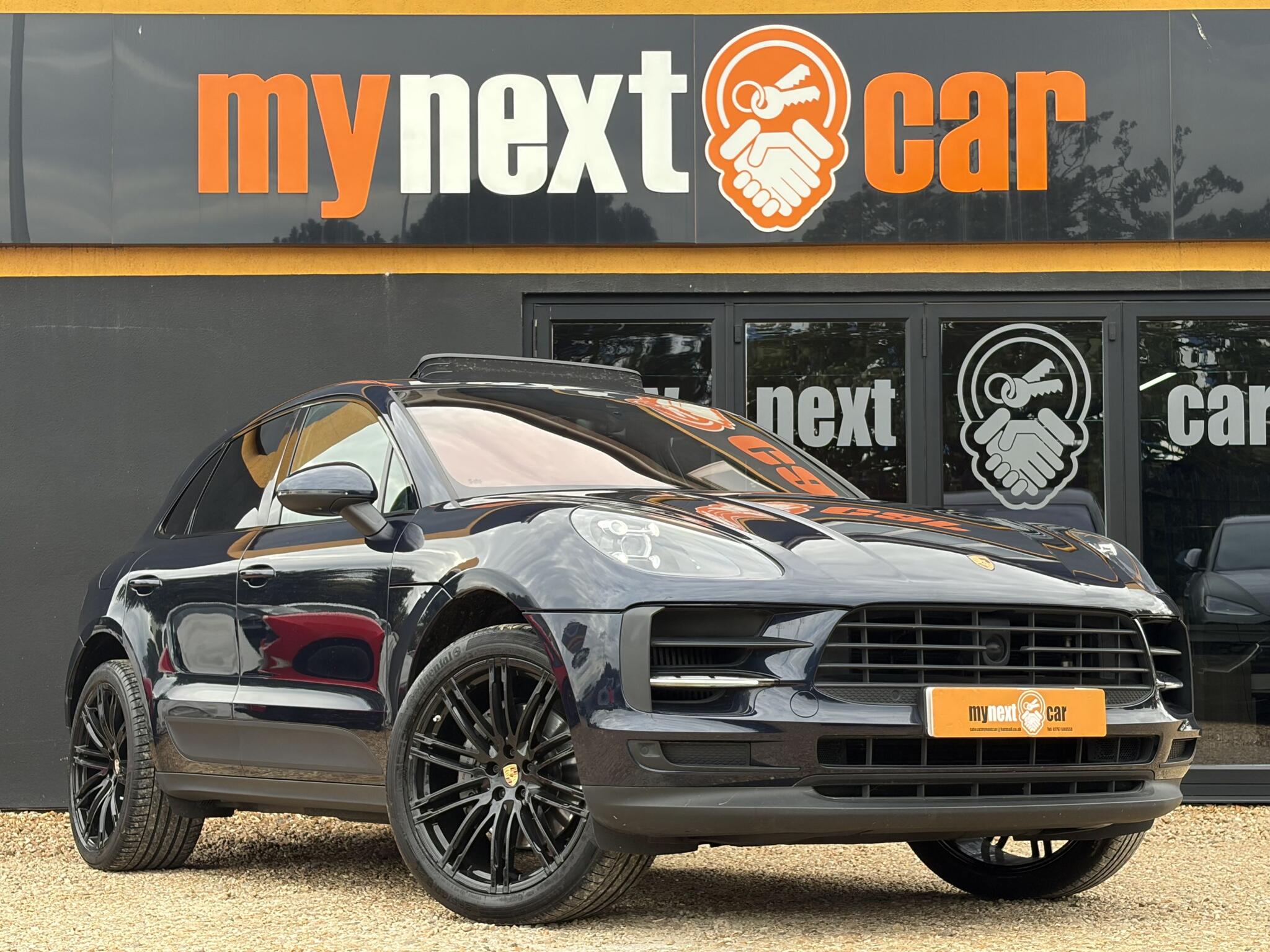 Porsche Macan main image