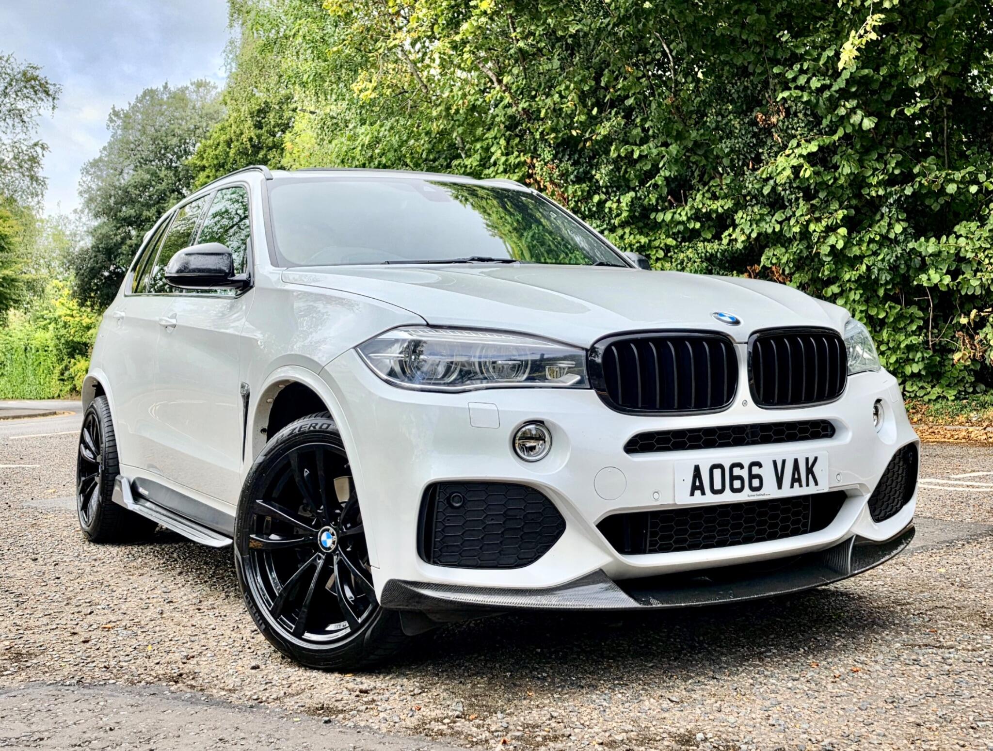 BMW X5 view 20