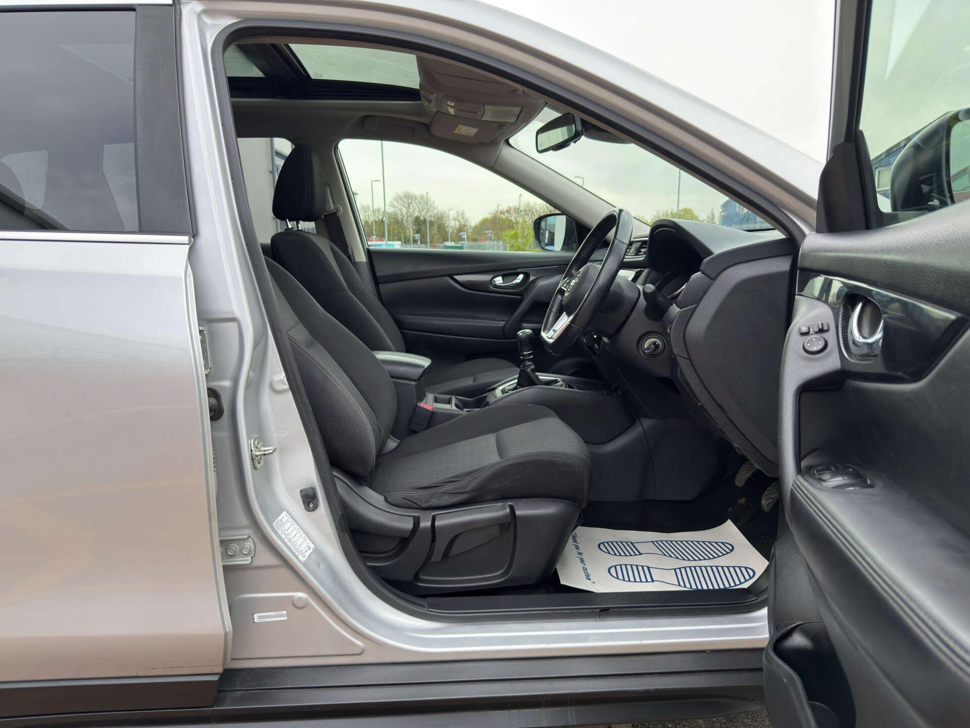 Nissan X-Trail view 24