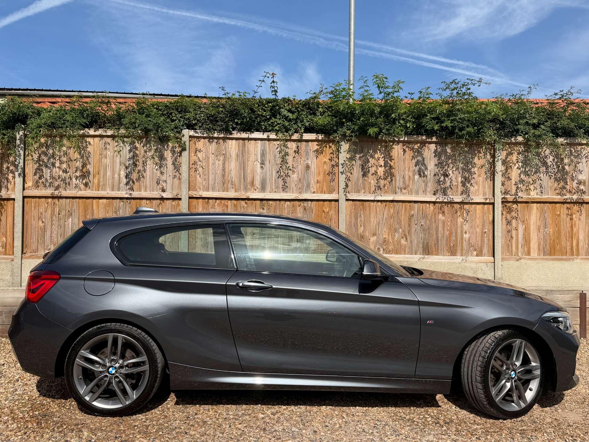 BMW 1 Series view 12