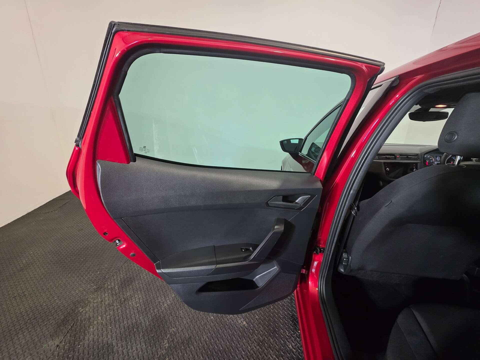 SEAT Ibiza view 40