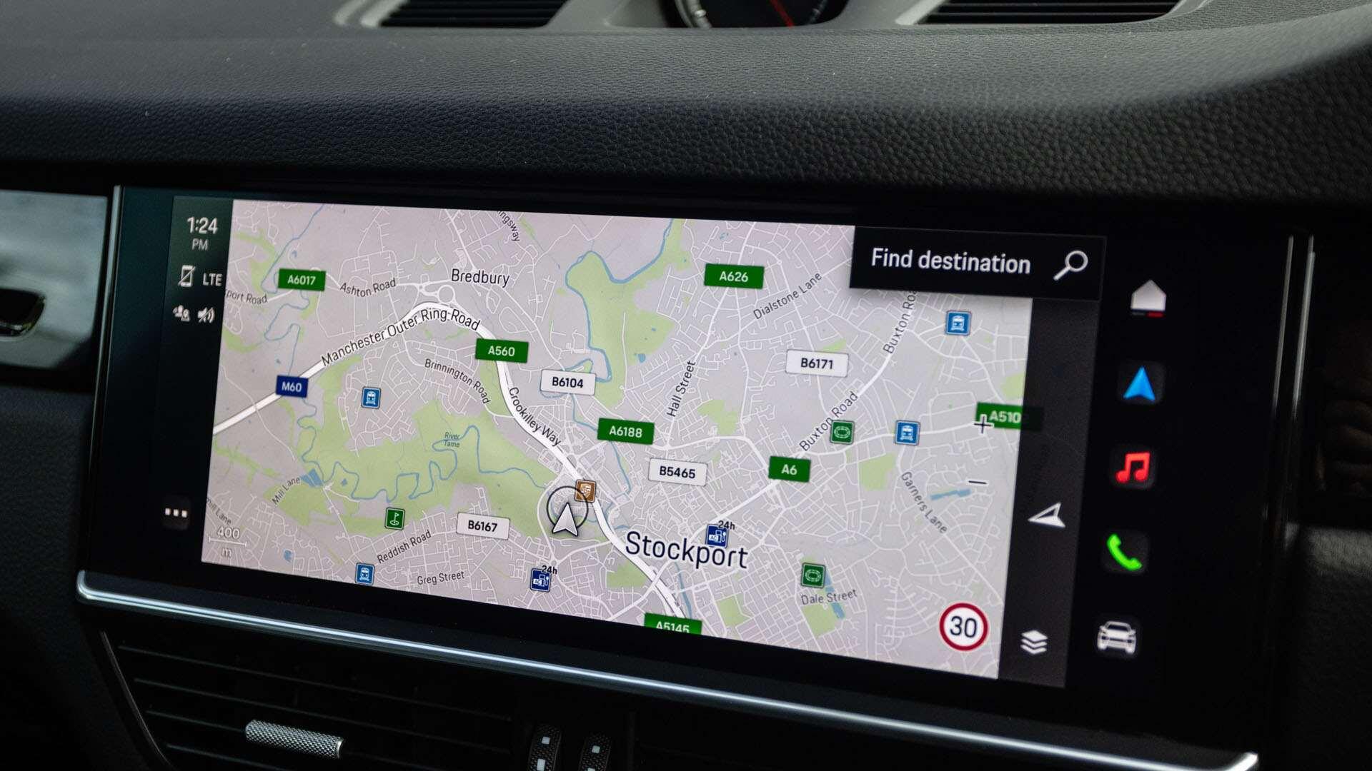 Porsche Cayenne view 21