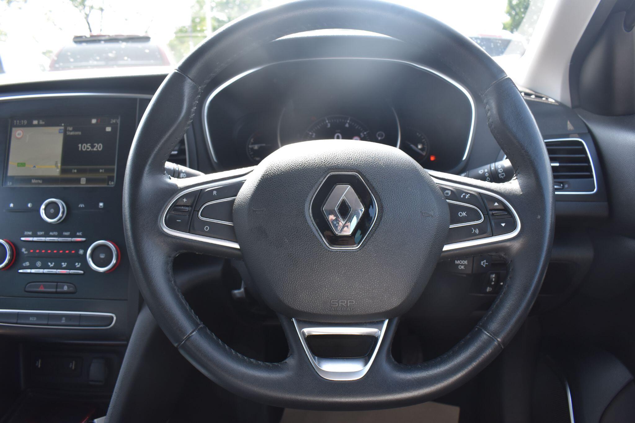 Megane - 1.3 TCe Iconic Sport Tourer Euro 6 (s/s) 5dr - Image 25