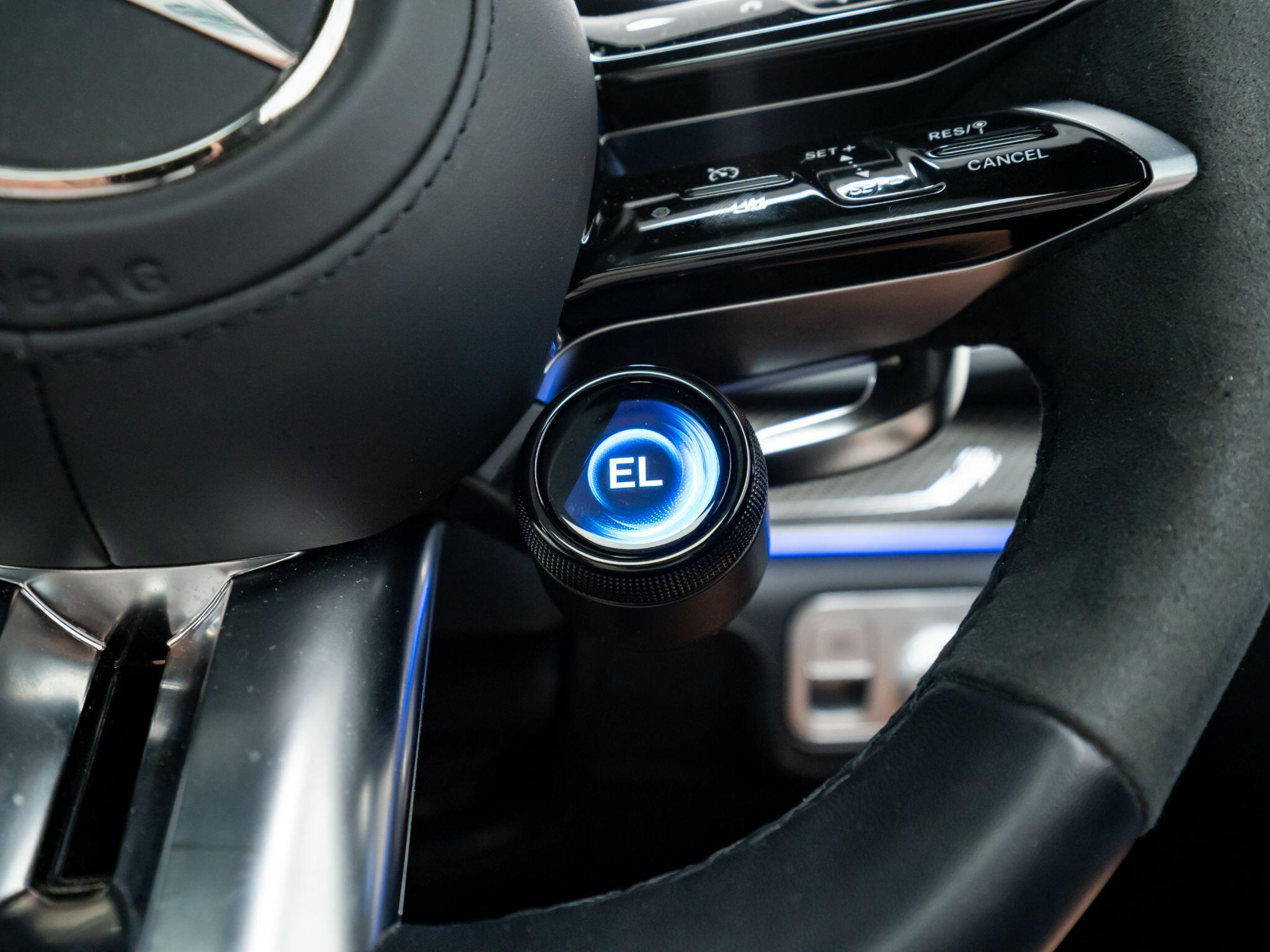 Mercedes-Benz GLE view 50