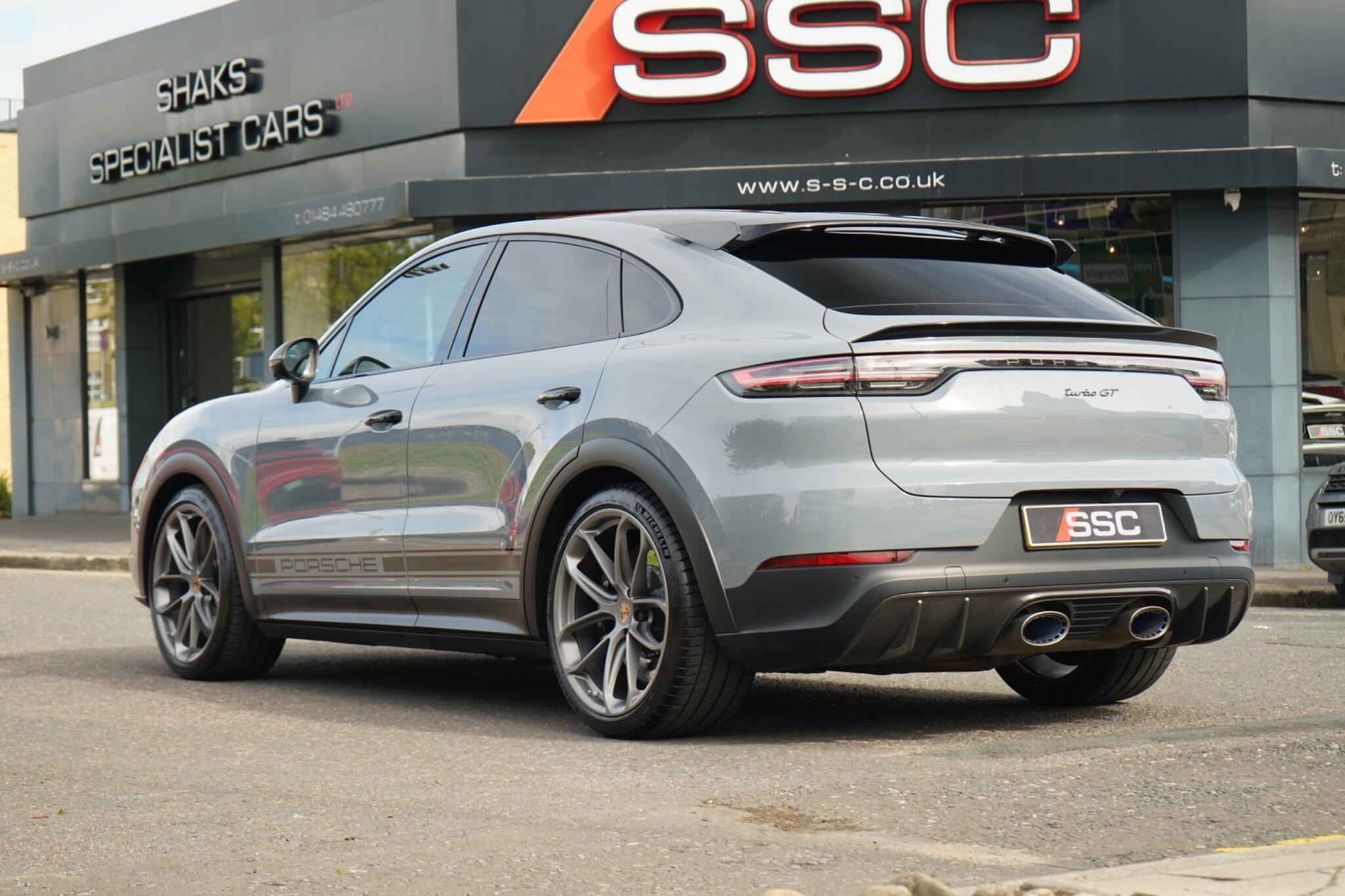 Porsche Cayenne view 14
