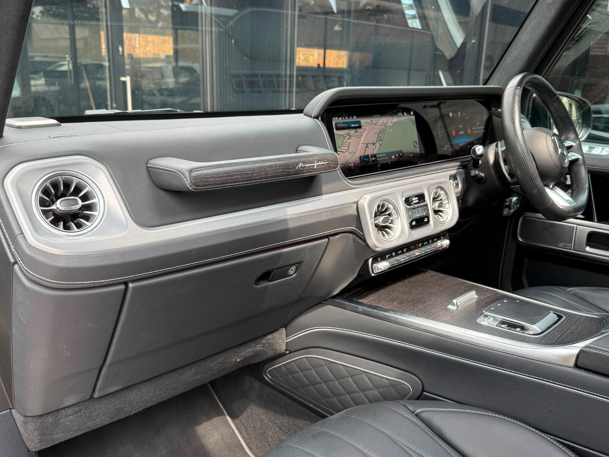 Mercedes-Benz G-Class view 5