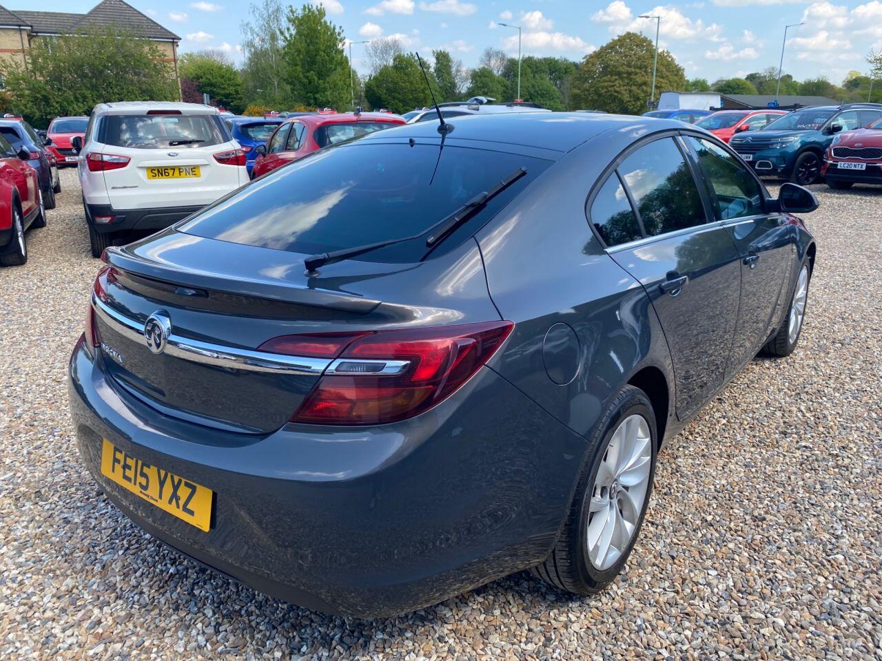 Vauxhall Insignia view 4