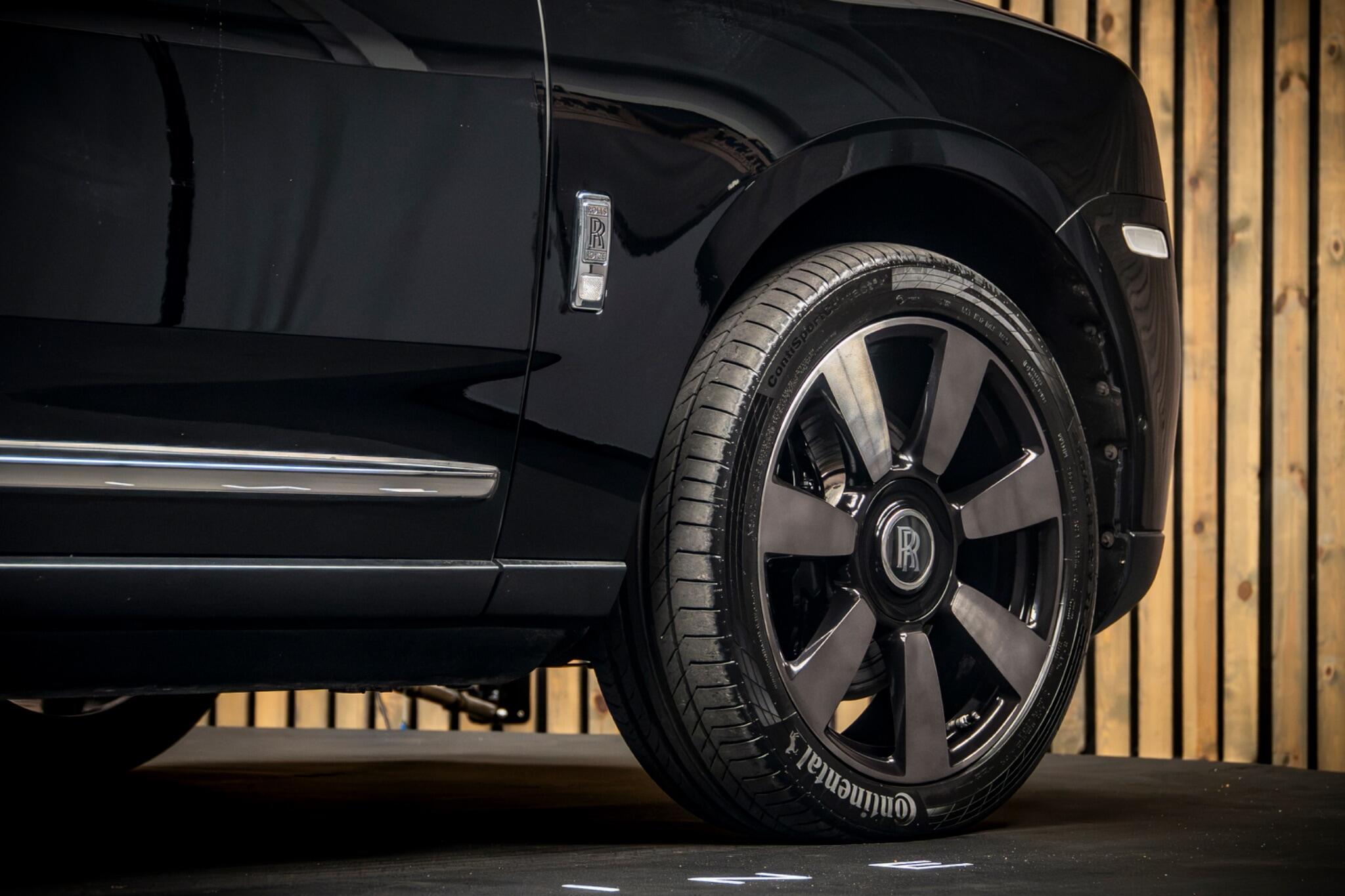 Rolls-Royce Cullinan view 14