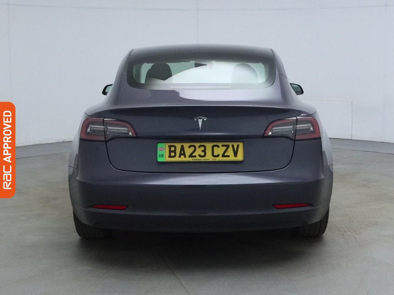 Tesla Model 3 view 9