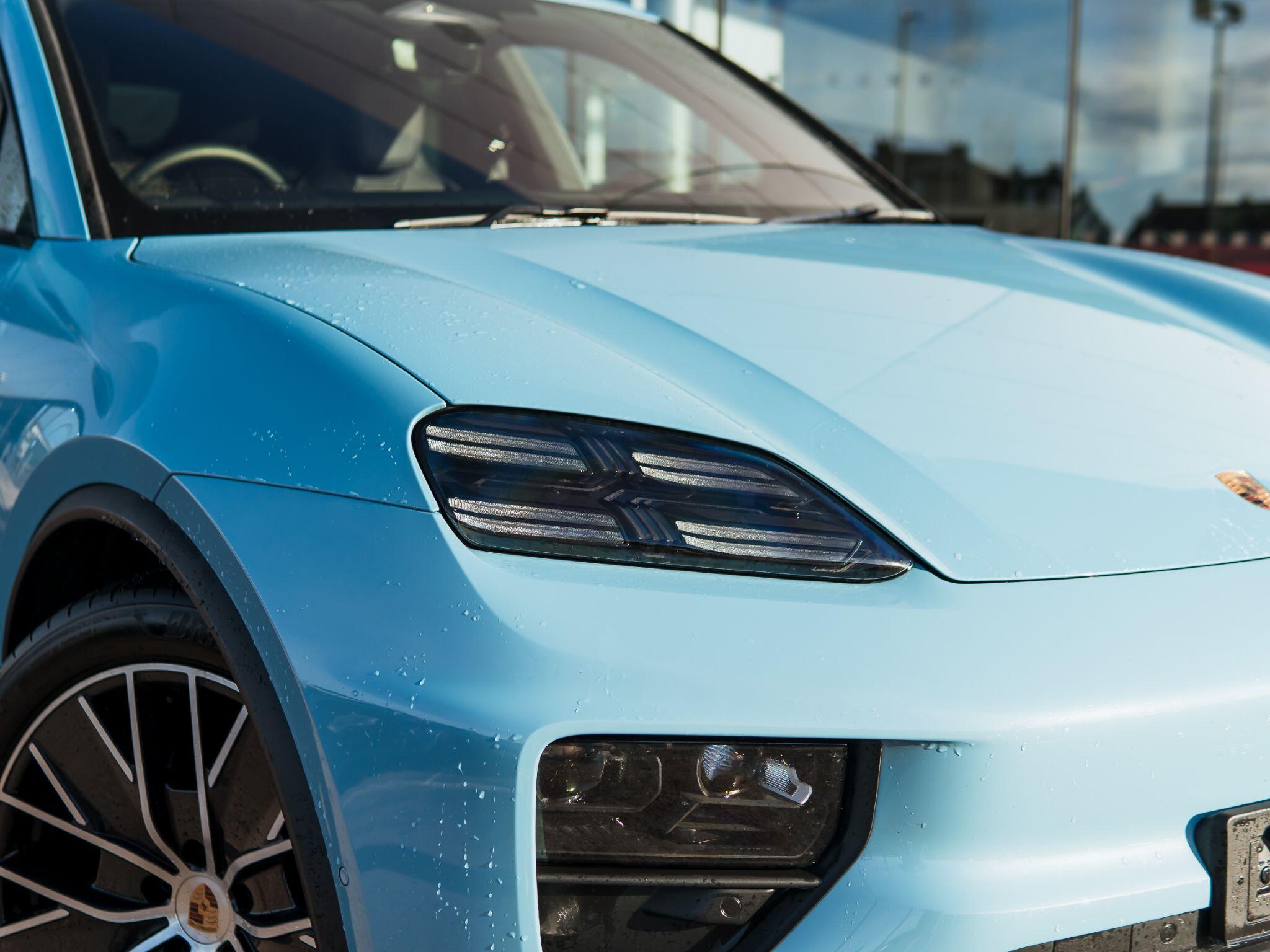 Porsche Macan view 5