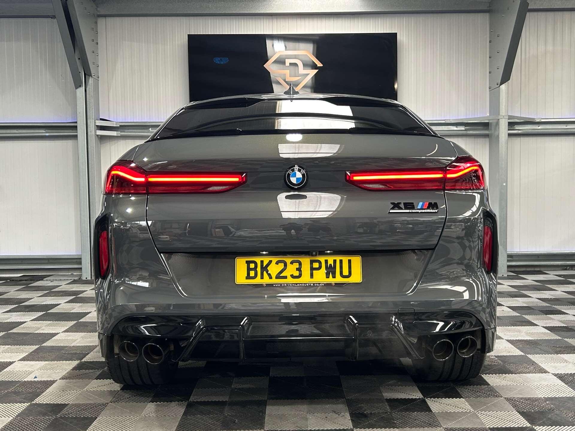 BMW X6 M view 11