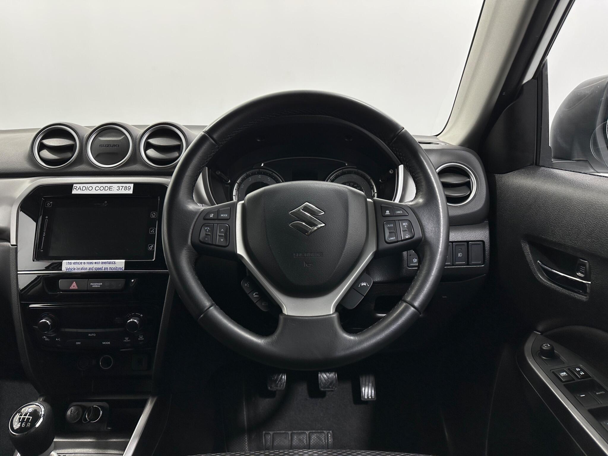 Suzuki Vitara view 12
